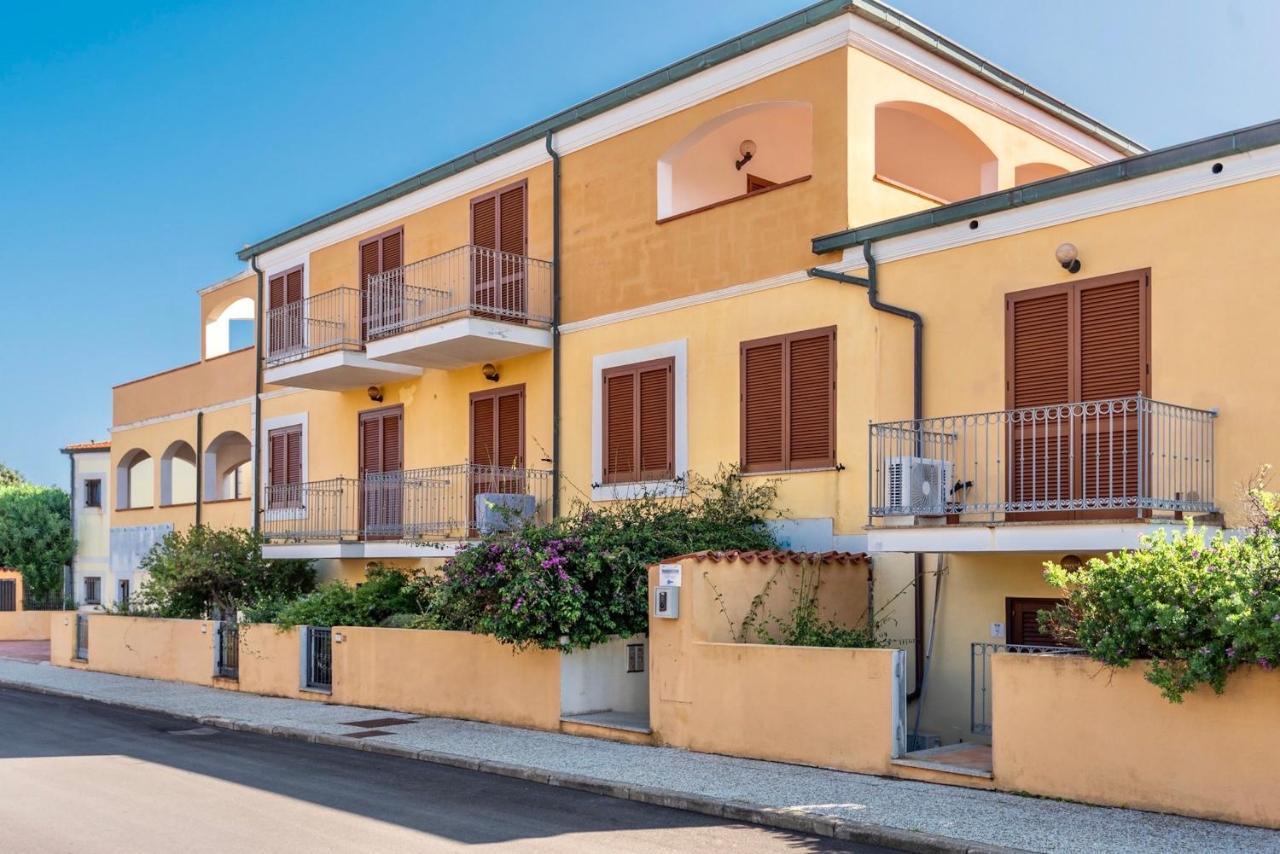 Apartments In Santa Teresa Di Gallura Eksteriør billede
