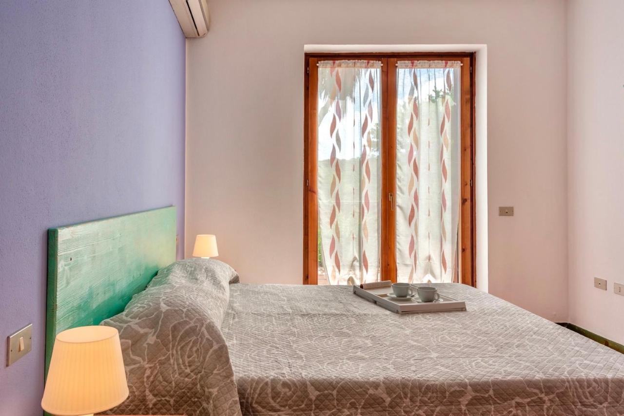 Apartments In Santa Teresa Di Gallura Eksteriør billede
