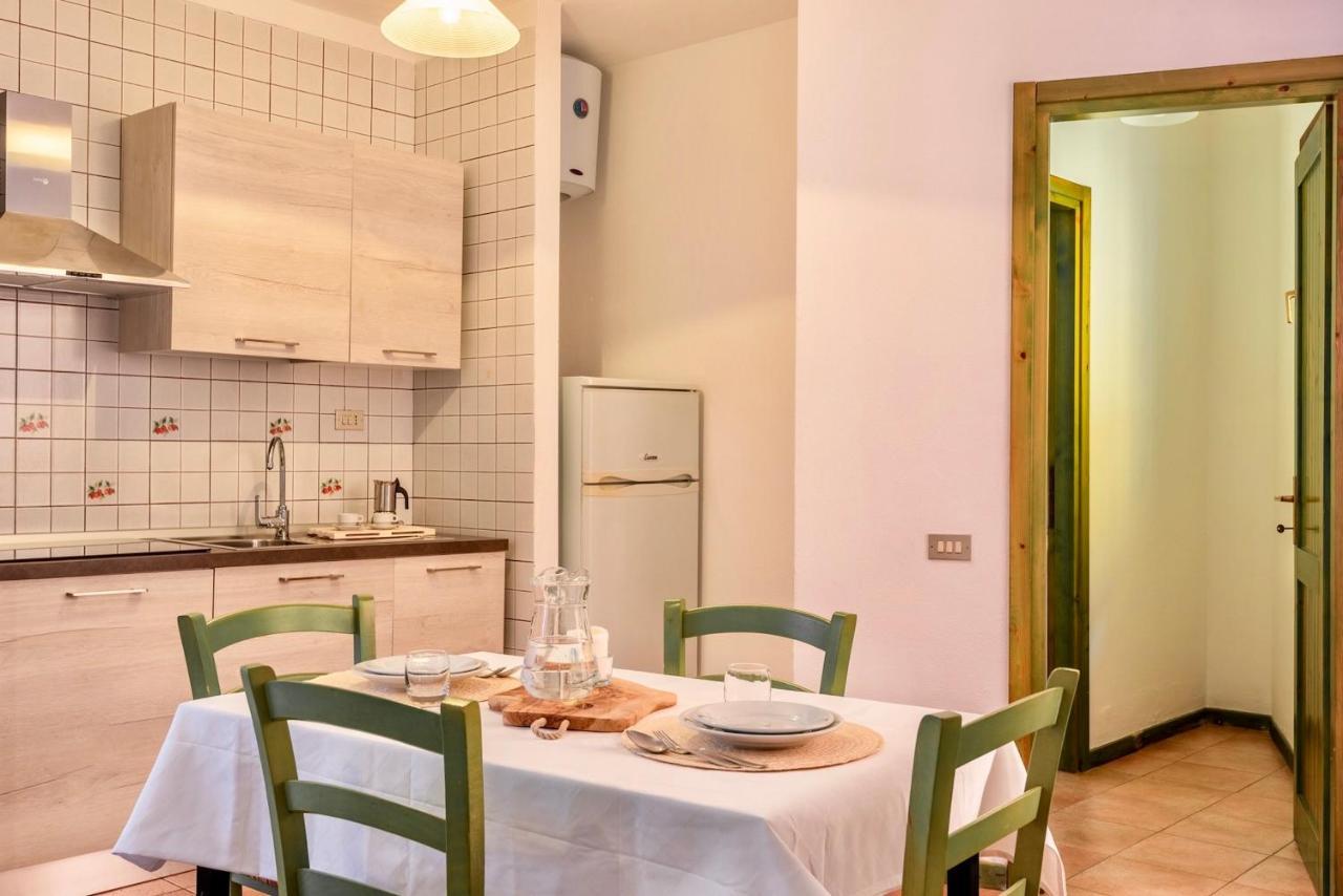 Apartments In Santa Teresa Di Gallura Eksteriør billede